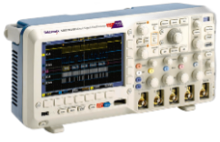 Oscilloscope quatre voies
